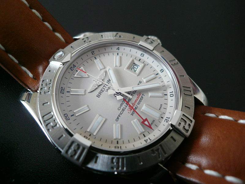 BREITLING Avenger II GMT