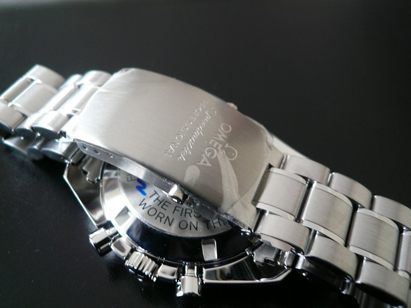OMEGA SPEEDMASTER MOONWATCH