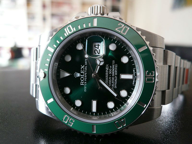 ROLEX Submariner Date - Lunette Verte Ceramique