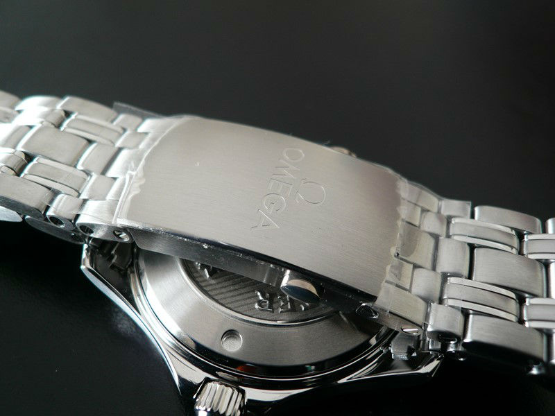 OMEGA Seamaster Diver 300m