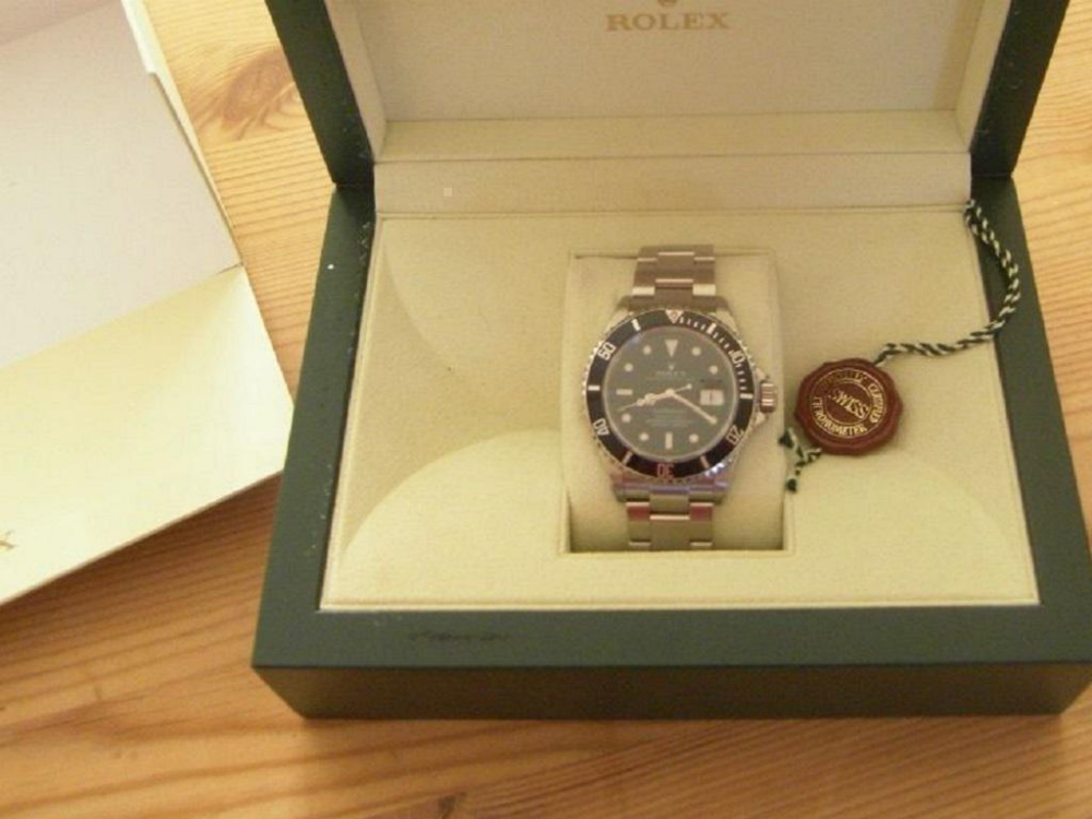 ROLEX Submariner DATE 16610 - 1997