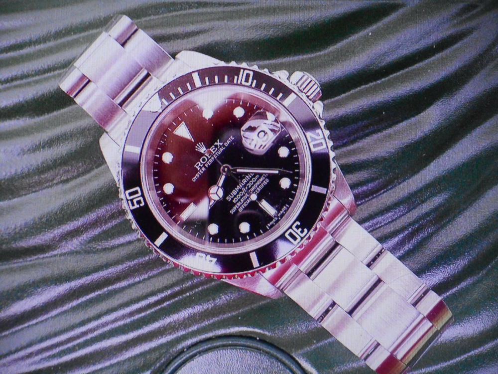 ROLEX Submariner 16610 année 2006 série D - sous garantie
