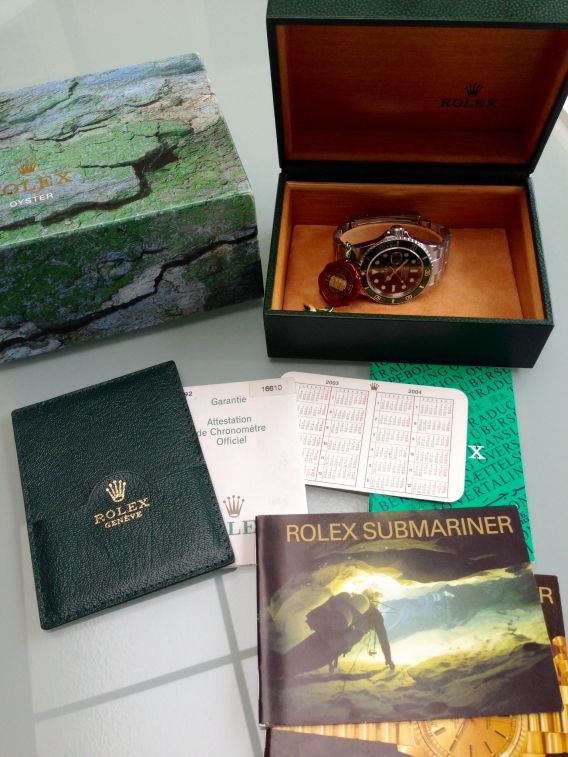 Rolex Submariner 16610 LV série F Fat Four
